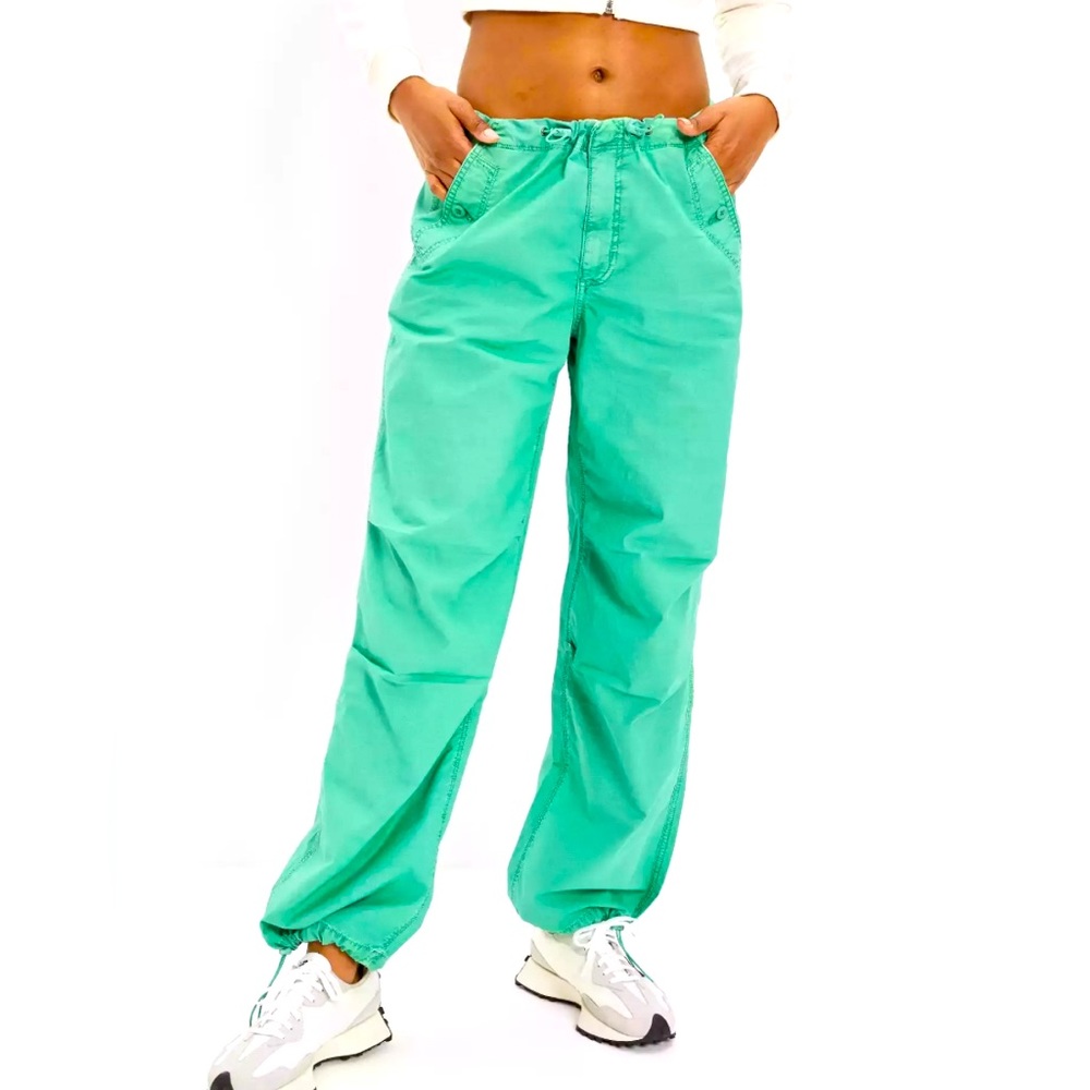 American Eagle parachute pant